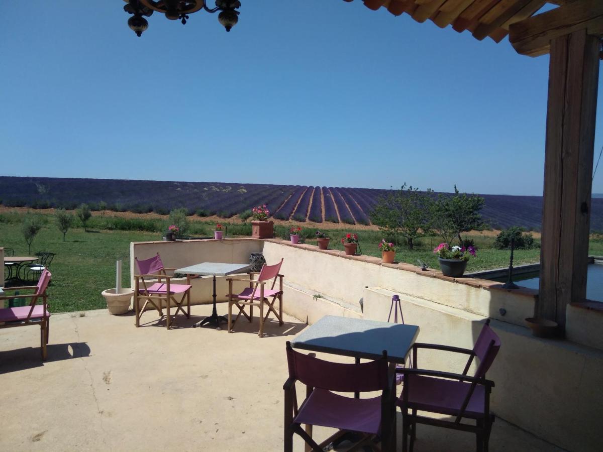 Chambre A La Ferme Au Milieu Des Lavandes Valensole Buitenkant foto